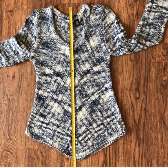 Blue & White Knit Sweater - Picture 5 of 7
